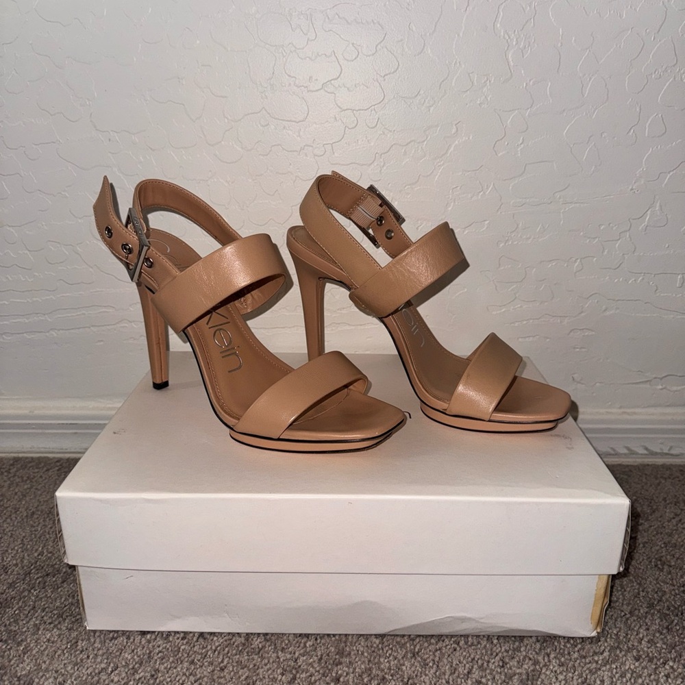 Calvin Klein Women's Tan Heeled Sandals